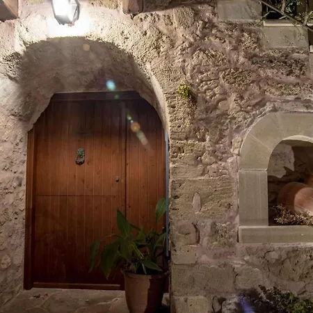 Stamatogiannis Traditional * Kaliviani